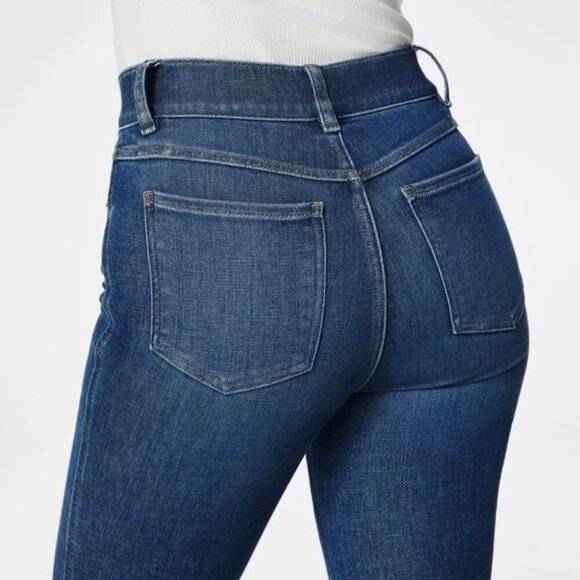 SPANX SPANXshape Everywear Flare Jeans in Authentic Blue Size Medium - Picture 4 of 13